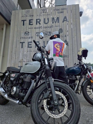 TOBARI(ﾄﾊﾞﾘ) 俺の後ろに乗って、ピリオドの向こうへ行こうぜ…!!!