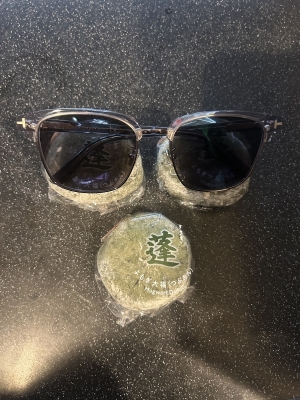 KONOSUKE(ｺｳﾉｽｹ) 男にエロを感じる時って 断トツで大福食べてる時らしいよ  蓬大福