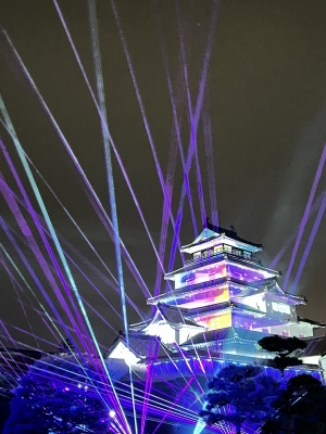 REN(ﾚﾝ) 夜空に輝く幻想の城✨