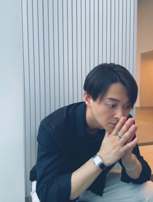 KONOSUKE(ｺｳﾉｽｹ) 1人じゃ乗り越えられない夜を 過ごしてるんじゃないかな