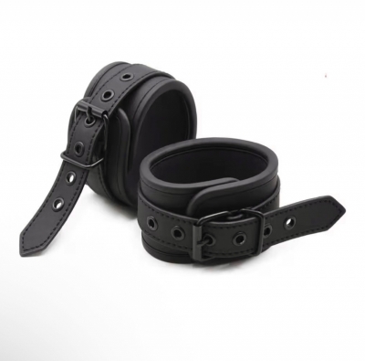 RINKO(ﾘﾝｺ) 手枷・足枷はじめました