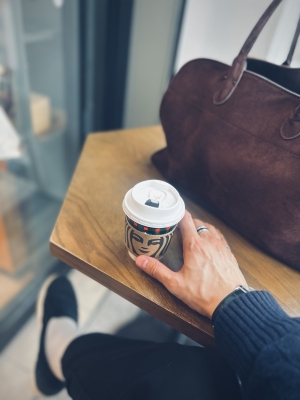 KONOSUKE(ｺｳﾉｽｹ) 物を買うときって思い出も一緒に買ってる