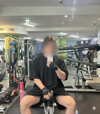 TOMA（ﾄｳﾏ） 胸トレ日和🔥