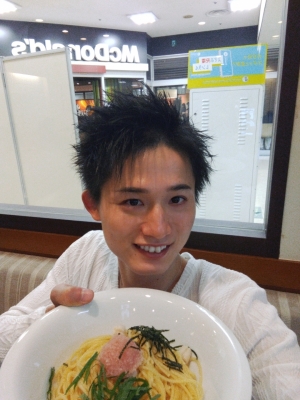 TAISHI(ﾀｲｼ) 月のように優しく寄り添うセラピストタイシです♥️