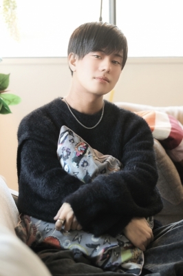 M(エム) 他人と自分を比べることは「自分自身を侮辱することと同じ」