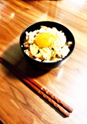 SHINGETSU(ｼﾝｹﾞﾂ) 【今日のごはんは鶏そぼろ丼🍚】