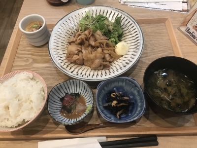 SEINA(ｾｲﾅ) お腹減った