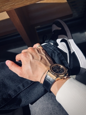 KONOSUKE(ｺｳﾉｽｹ) 血管が好きな人って