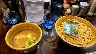 YOSHITAKA（ﾖｼﾀｶ） ラーメンとつけ麺