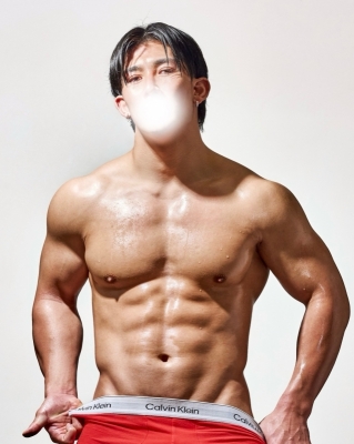 KENSHIROU(ｹﾝｼﾛｳ) 冬なのに夏みたい？