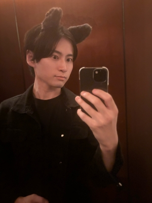 NAGITO(ナギト) 猫耳つけた🐱