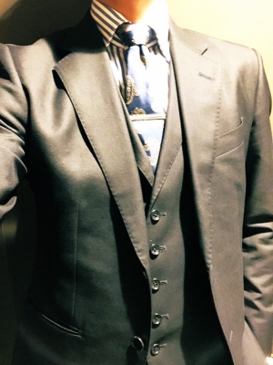 SHINNOSUKE(ｼﾝﾉｽｹ) Does this suit suit me? 