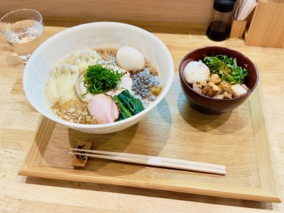 TOMOE(ﾄﾓｴ) 小麦そば　池🍜