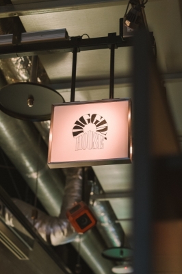 NEO(ﾈｵ) セラピストは〇〇。