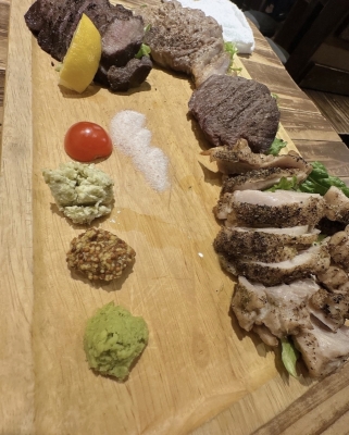HEI(ﾍｲ) お肉ニクニク