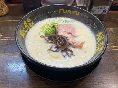 RINTAROU(ﾘﾝﾀﾛｳ) ラーメン大好き🍜✨