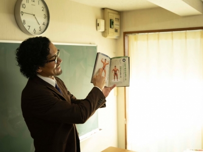 MOCHI(モチ) 恋は人を強くする。