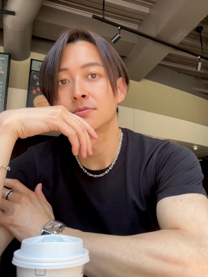 KONOSUKE(ｺｳﾉｽｹ) 誰かの後悔になる人生送りな