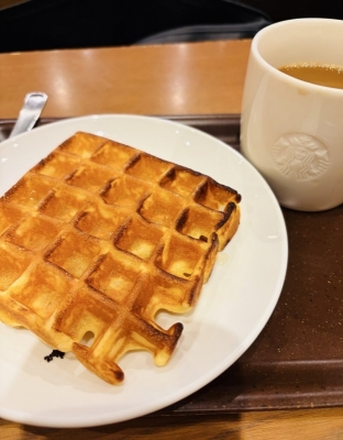 UTARI(ｳﾀﾘ) こんな可愛い朝もあってええよね🧇