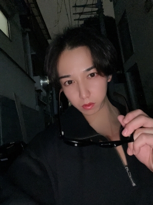 MEGURO(ﾒｸﾞﾛ) 施術中のセラピのパンツ事情