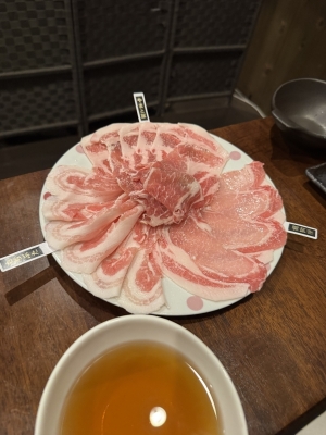 WAKA(ﾜｶ) 肉を喰らう