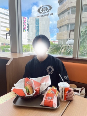 MUGEN（ﾑｹﾞﾝ） ハンバーガー！