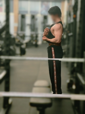 YUUSHI(ﾕｳｼ) 夏はマッチョの季節💪
