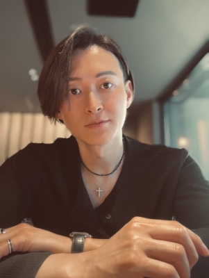 KONOSUKE(ｺｳﾉｽｹ) 凹んだり落ち込んでる方が人間っぽくて良い