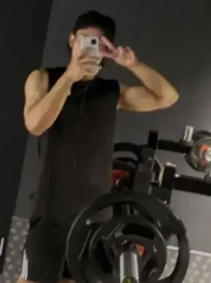 TOSHI(ﾄｼ) 1/2  雪降ってたね‼️