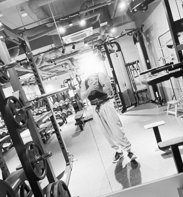 MEGURO(ﾒｸﾞﾛ) 腕腕腕の日