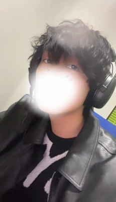 RITSUYA(ﾘﾂﾔ) 俺と一緒にアニメ見よ？