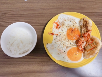 MOMIJI(ﾓﾐｼﾞ) 紅葉と一緒にご飯食べるー？？