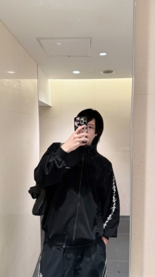 SEIYA(ｾｲﾔ) 黒い服ばっかり着ちゃう