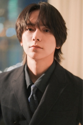 TOYUNG(ﾄﾕﾝ) ジャケットにネクタイは割と好き