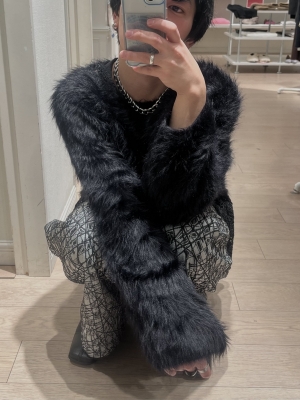 MAYUKI(ﾏﾕｷ) 去年何着てたっけ❔