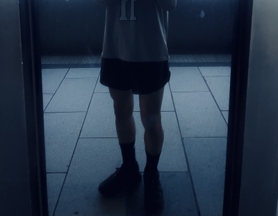 TEGI(ﾃｷﾞ) 馬の脚ラインがいいのなんの🏇