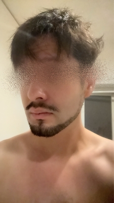 JAN(ジャン) 原石、今日も出勤です^ ^