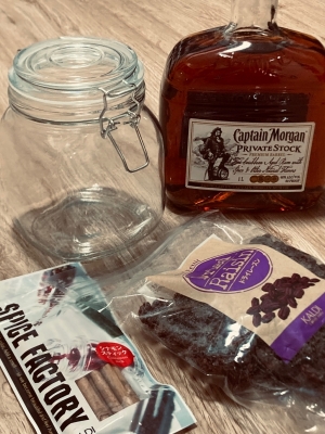 AOI(ｱｵｲ) こだわりのラムレーズン(蛮行)