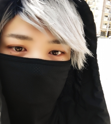 SHINO （ｼﾉ） 灼熱と二日酔いに焼かれて。