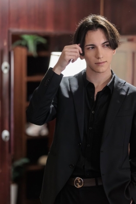 HARRY(ハリー) 🇬🇧黒コーデ🇯🇵