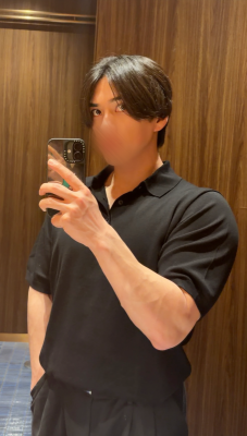 ARATO(ｱﾗﾄ) 【もう夏じゃない？🥵】