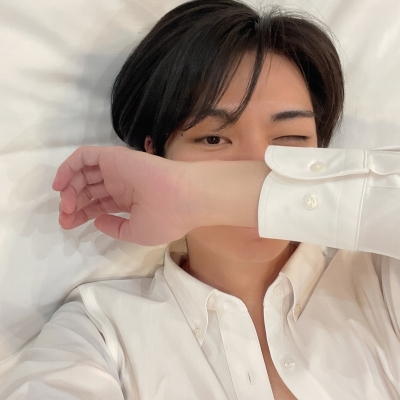 HARUMA(ﾊﾙﾏ) 寝そべりハグで…