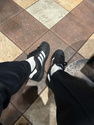 KONOSUKE(ｺｳﾉｽｹ) adidas履きだす