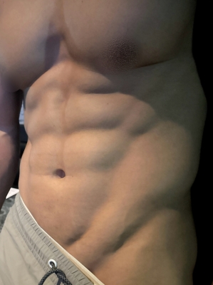 KENSHIROU(ｹﾝｼﾛｳ) ゴリマッチョ好き?