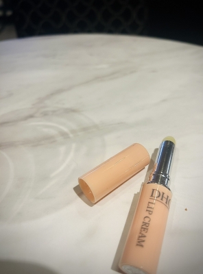UTARI(ｳﾀﾘ) リップケアの正体💄