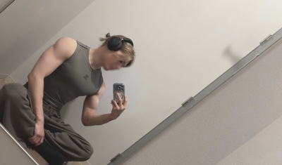 KEN（ｹﾝ） 背中の日