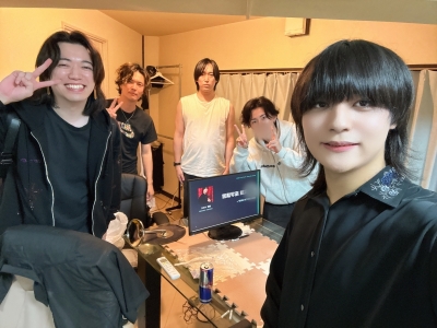 KISUMI(キスミ) 池袋メンバーに座学講習!