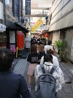 SHINYA(ｼﾝﾔ) 2時間の行列の末、ありついた朝食☀️