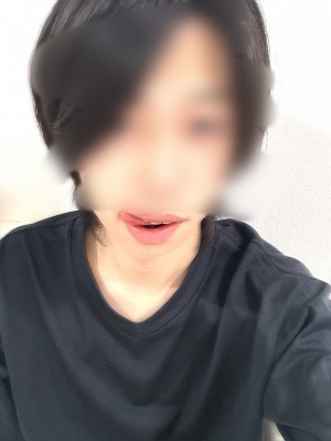 REI(ﾚｲ) ペロッ