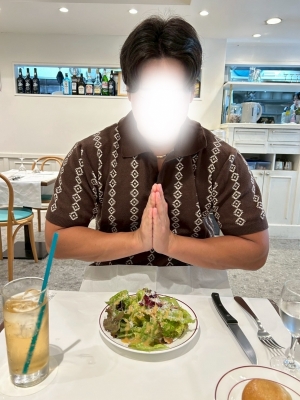 KAKA(ｶｶ) 𓌉🥗𓇋 😨🤢🤮